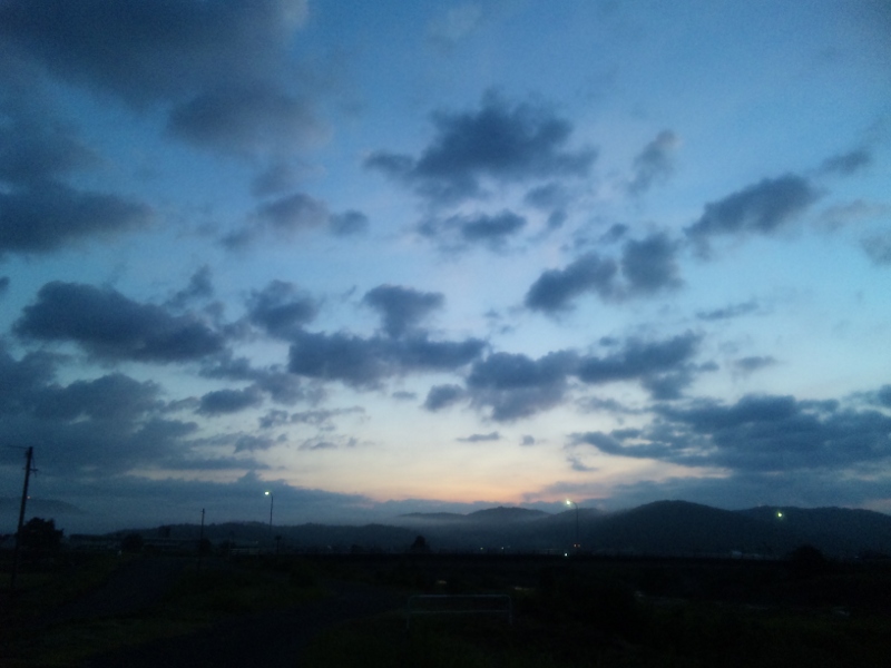 20110813_sky-at-dawn.jpg